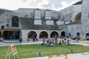 Τα παιδιά έφτιαξαν τα στεφάνια των νικητών